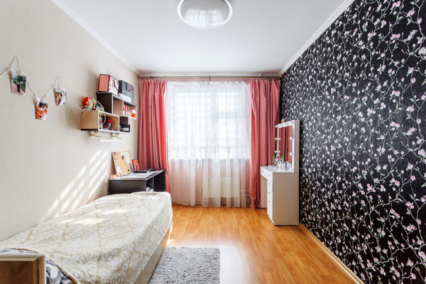 Продам двухкомнатную (2-комн.) квартиру, Святоозерская ул, 34, Москва г