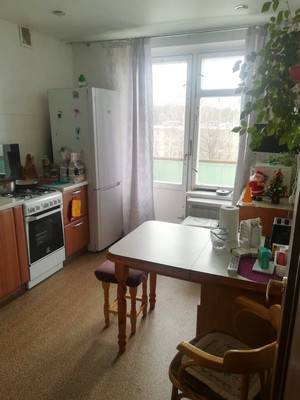 Продам трехкомнатную (3-комн.) квартиру, Филиппова ул, 10а, Подольск г