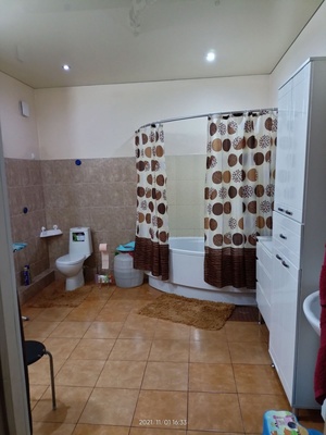 Продам трехкомнатную (3-комн.) квартиру, Карла Маркса ул, 34, Керчь г