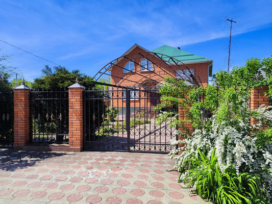 Продам дом, Свердлова ул, 162, Апшеронск г, 0 км от города