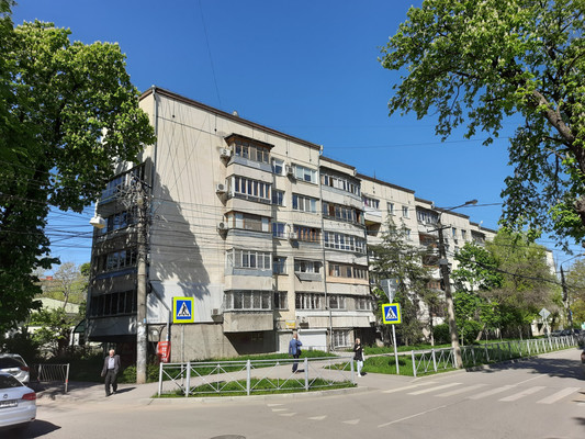 Продам трехкомнатную (3-комн.) квартиру, И.Франко б-р, 28, Симферополь г