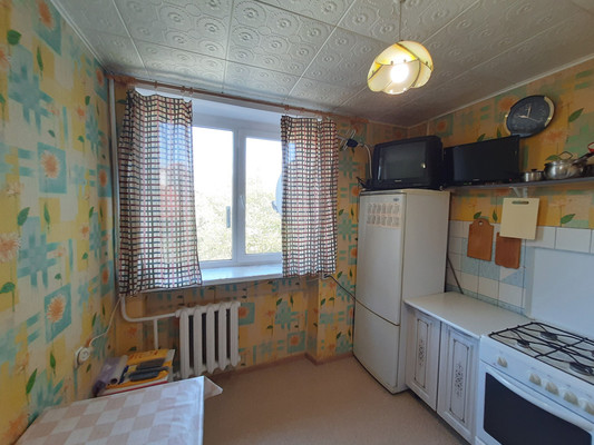 Продам трехкомнатную (3-комн.) квартиру, И.Франко б-р, 28, Симферополь г