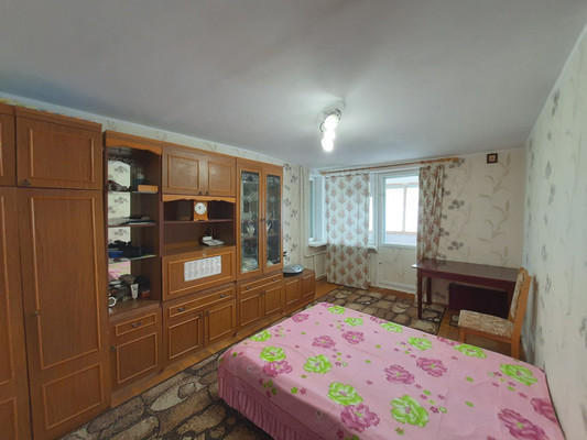 Продам трехкомнатную (3-комн.) квартиру, И.Франко б-р, 28, Симферополь г