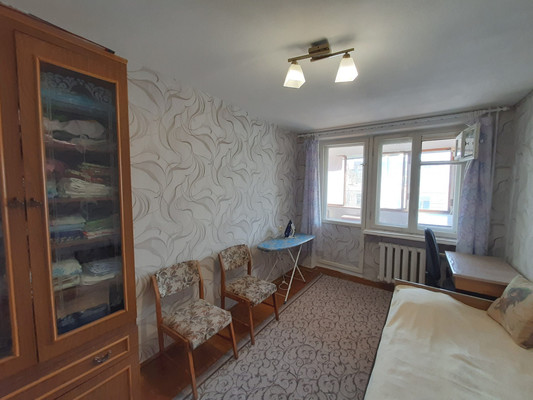Продам трехкомнатную (3-комн.) квартиру, И.Франко б-р, 28, Симферополь г