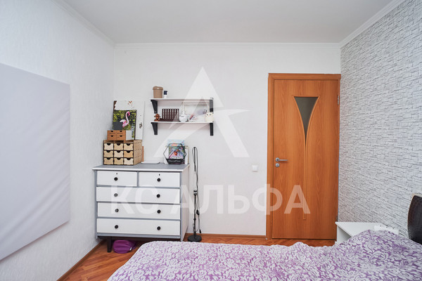 Продам трехкомнатную (3-комн.) квартиру, Октябрьский пр-кт, 371, Сыктывкар г