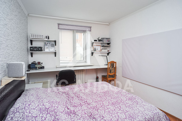 Продам трехкомнатную (3-комн.) квартиру, Октябрьский пр-кт, 371, Сыктывкар г