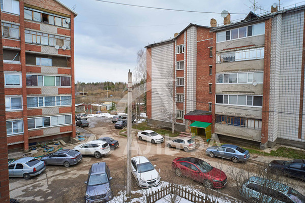 Продам трехкомнатную (3-комн.) квартиру, Октябрьский пр-кт, 371, Сыктывкар г