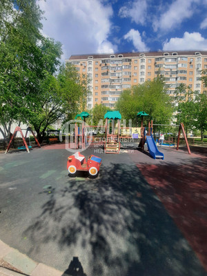 Продам двухкомнатную (2-комн.) квартиру, Святоозерская ул, 34, Москва г