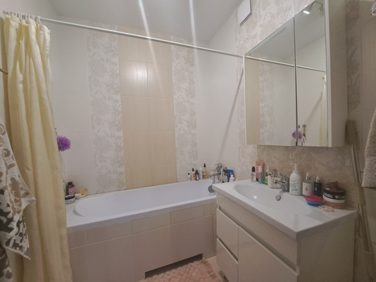 Продам двухкомнатную (2-комн.) квартиру, Героев-Разведчиков ул, 26/3, Краснодар г
