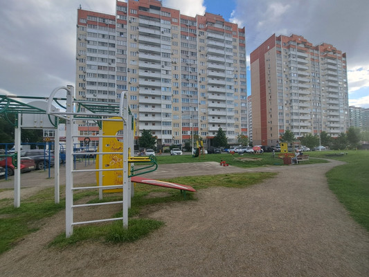 Продам двухкомнатную (2-комн.) квартиру, Героев-Разведчиков ул, 26/3, Краснодар г
