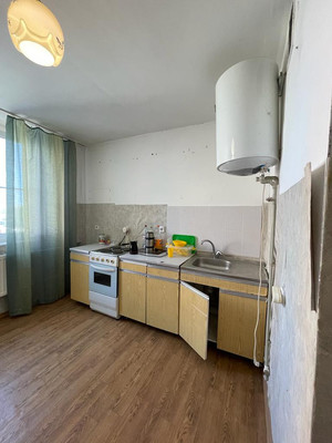 Продам трехкомнатную (3-комн.) квартиру, им. Калинина ул, 350/5, Краснодар г