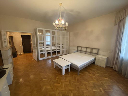 Сдам однокомнатную (1-комн.) квартиру, Старая Басманная ул, 26, Москва г