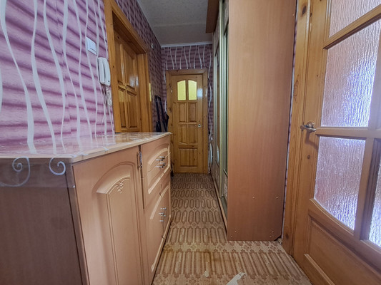 Продам однокомнатную (1-комн.) квартиру, Есенина ул, 3А, Киров г