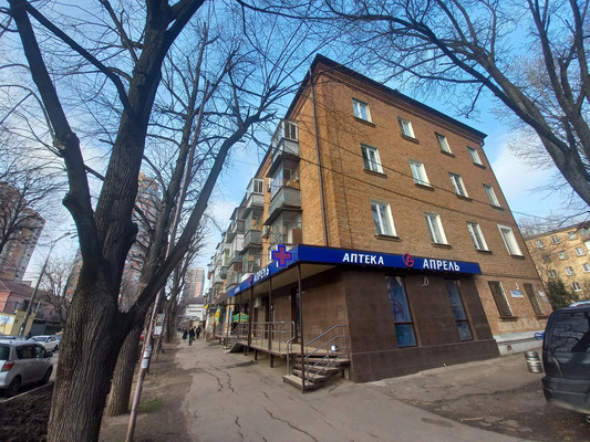 Продам двухкомнатную (2-комн.) квартиру, Таманская ул, 152, Краснодар г