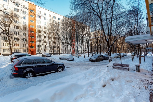 Продам однокомнатную (1-комн.) квартиру, Усиевича ул, 25к2, Москва г