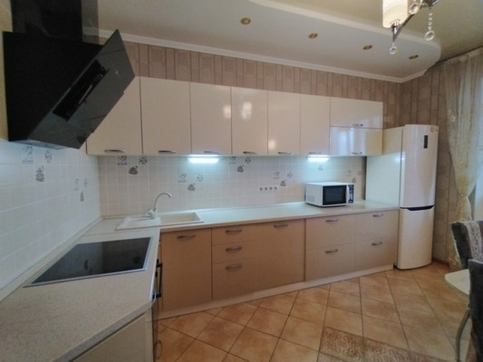 Продам двухкомнатную (2-комн.) квартиру, им. Володи Головатого ул, 172, Краснодар г