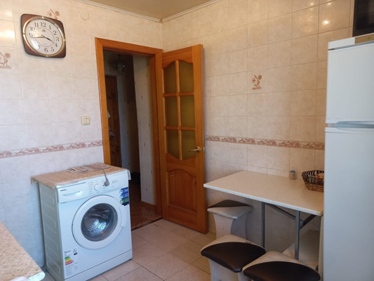 Продам однокомнатную (1-комн.) квартиру, Клубная ул, 15, Апшеронск г