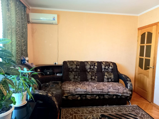 Продам однокомнатную (1-комн.) квартиру, Клубная ул, 15, Апшеронск г