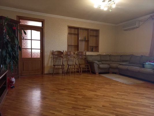 Продам многокомнатную квартиру, Будённого ул, 5, Апшеронск г