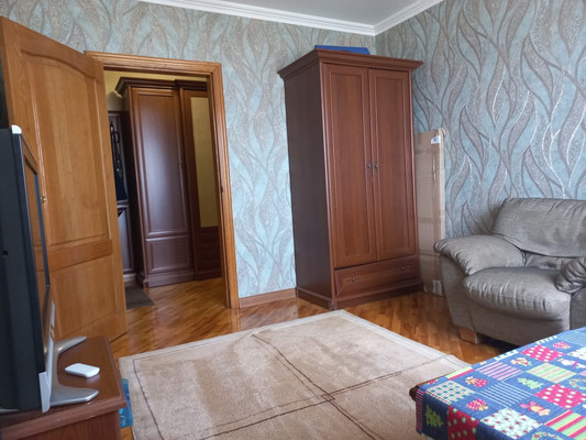 Продам многокомнатную квартиру, Будённого ул, 5, Апшеронск г