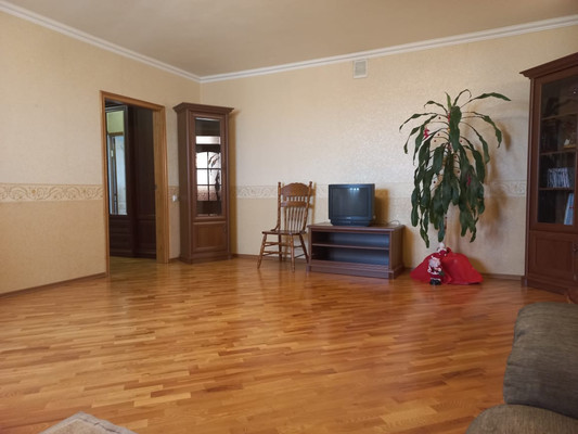 Продам многокомнатную квартиру, Будённого ул, 5, Апшеронск г