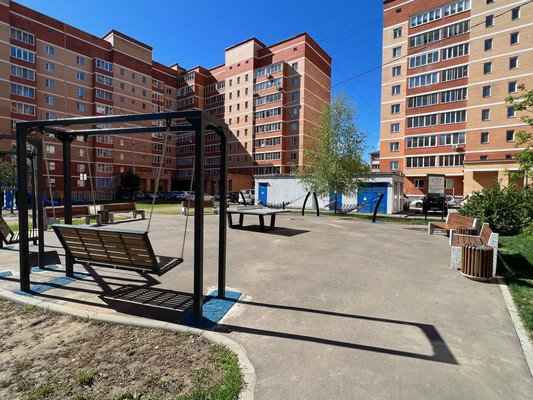 Продам трехкомнатную (3-комн.) квартиру, 57, Щапово п