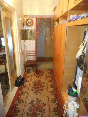 Продам трехкомнатную (3-комн.) квартиру, 60 лет Октября ул, 13/64, Симферополь г