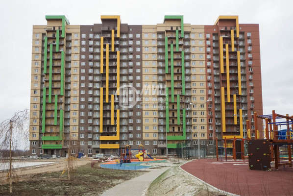 Продам двухкомнатную (2-комн.) квартиру, академика Северина (Мирный мкр.) ул, 9/2, Мирный п