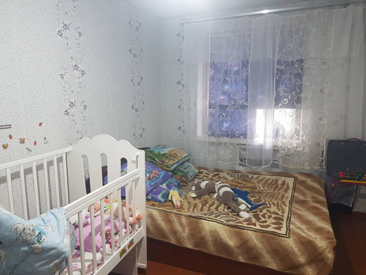 Продам двухкомнатную (2-комн.) квартиру, Победы ул, 20, Нижнегорский пгт