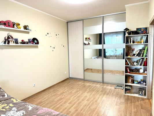 Продам однокомнатную (1-комн.) квартиру, Европейский пр-кт, 9к2, Кудрово г