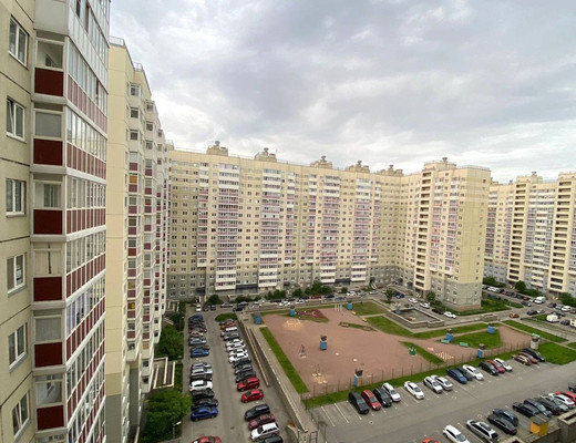 Продам трехкомнатную (3-комн.) квартиру, Ленинский пр-кт, 55к2, Санкт-Петербург г