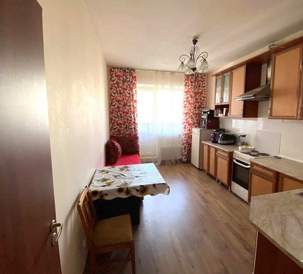 Продам трехкомнатную (3-комн.) квартиру, Ленинский пр-кт, 55к2, Санкт-Петербург г