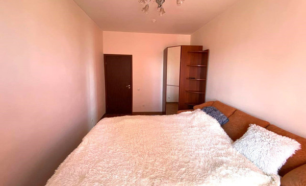Продам трехкомнатную (3-комн.) квартиру, Ленинский пр-кт, 55к2, Санкт-Петербург г