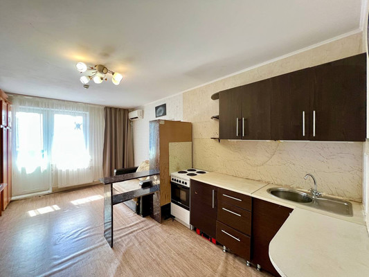 Продам двухкомнатную (2-комн.) квартиру, Черкасская ул, 62/1, Краснодар г