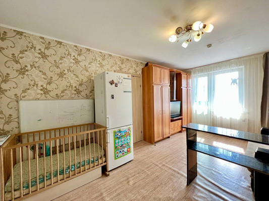 Продам двухкомнатную (2-комн.) квартиру, Черкасская ул, 62/1, Краснодар г