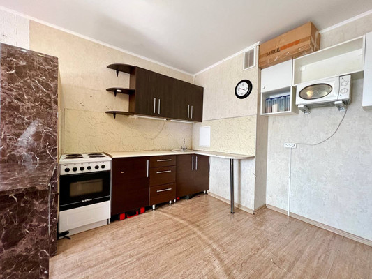 Продам двухкомнатную (2-комн.) квартиру, Черкасская ул, 62/1, Краснодар г