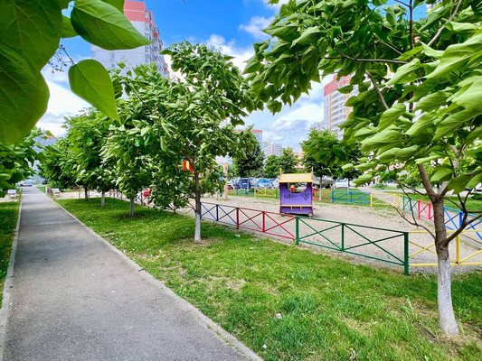 Продам двухкомнатную (2-комн.) квартиру, Черкасская ул, 62/1, Краснодар г