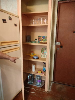 Продам комнату в 10-комн. квартире, Тульская ул, 7, Санкт-Петербург г