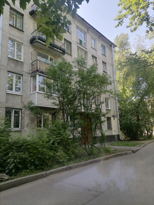 Продам двухкомнатную (2-комн.) квартиру, Краснопутиловская ул, 64А, Санкт-Петербург г