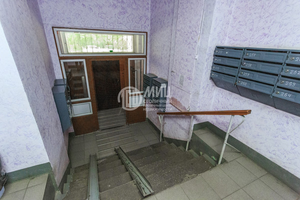 Продам двухкомнатную (2-комн.) квартиру, Маковского ул, 10, Одинцово г
