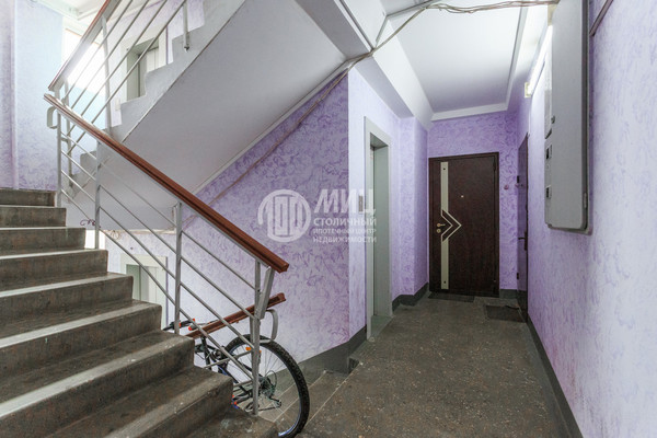 Продам двухкомнатную (2-комн.) квартиру, Маковского ул, 10, Одинцово г