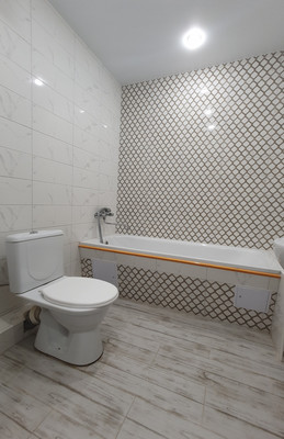 Продам двухкомнатную (2-комн.) квартиру, Сиверса пр-кт, 28, Ростов-на-Дону г