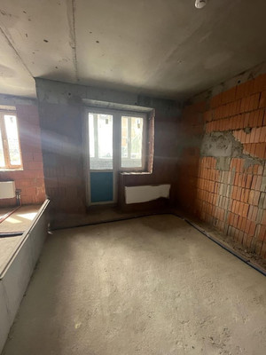 Продам однокомнатную (1-комн.) квартиру, Жемчужная ул, 1к6, Марьино д