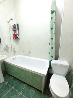 Продам трехкомнатную (3-комн.) квартиру, Горького ул, 78, Рязань г