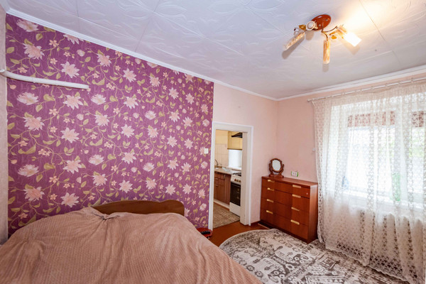 Продам двухкомнатную (2-комн.) квартиру, Красноармейская ул, 40, Симферополь г