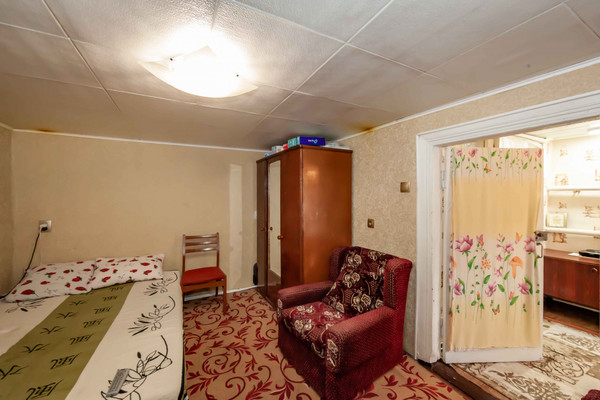 Продам двухкомнатную (2-комн.) квартиру, Красноармейская ул, 40, Симферополь г