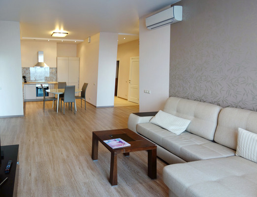 Продам трехкомнатную (3-комн.) квартиру, Кочновский проезд, 4к1, Москва г