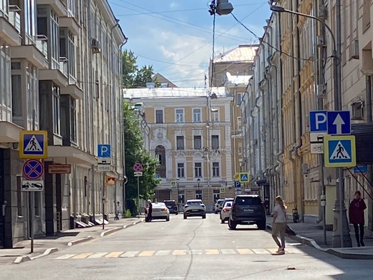 Продам трехкомнатную (3-комн.) квартиру, Фурманный пер, 12с1, Москва г