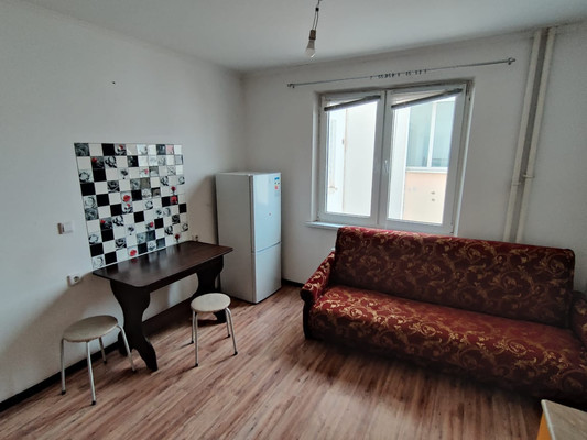 Продам двухкомнатную (2-комн.) квартиру, Черкасская ул, 129к1, Краснодар г