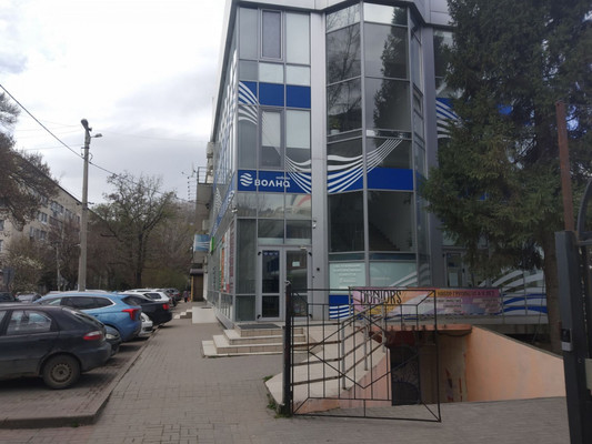 Продам торговое помещение 500 м2, Георгия Морозова ул, 14, Симферополь г